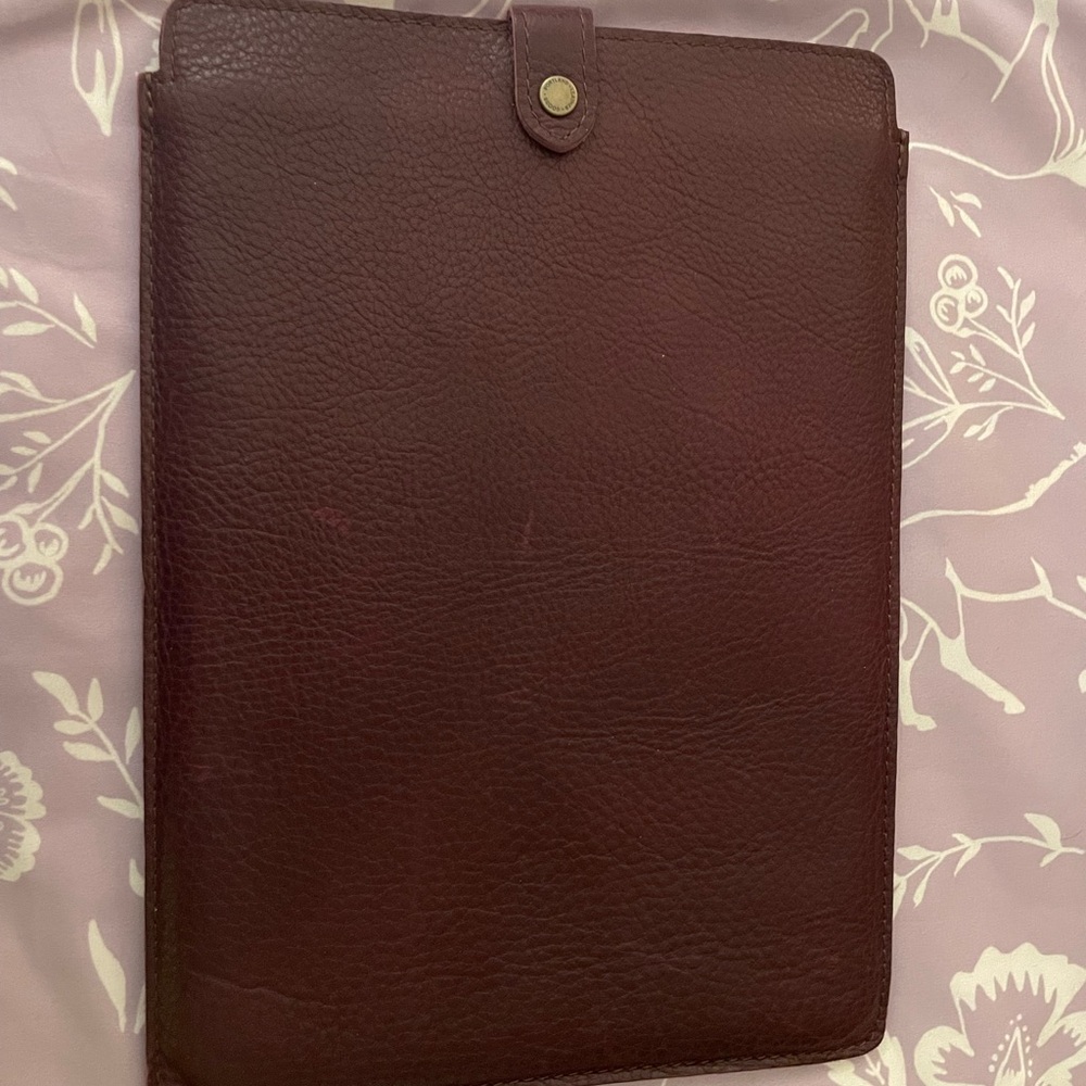 Portland Leather Goods PLG laptop sleeve PLUM